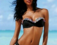 Bikini negro con aplicaciones